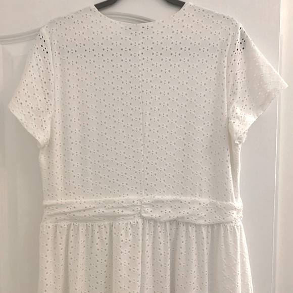 Summery Beautiful White Eyelet Dress - Picture 4 of 5